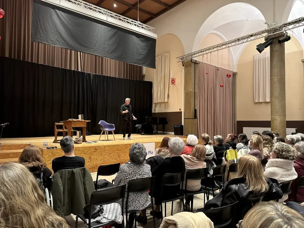 pere arquillué parla del teatre i la vida a l’escola 01