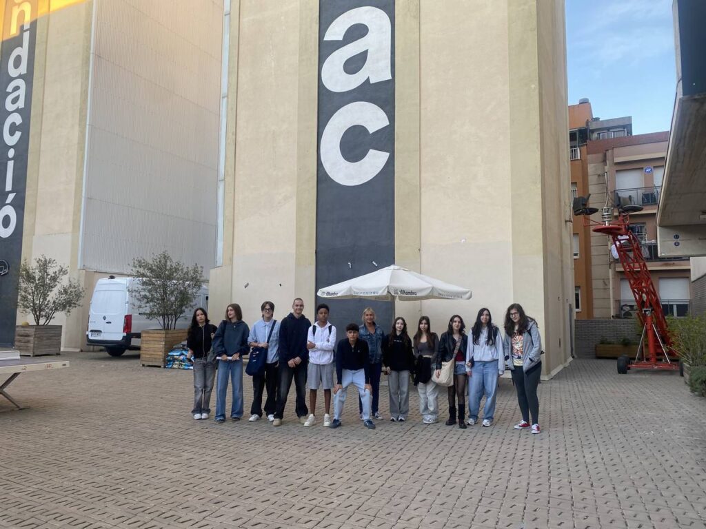 convenis que obren camins signem una col·laboració amb l'escac 01