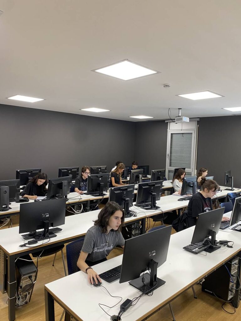 convenis que obren camins signem una col·laboració amb l'escac 02