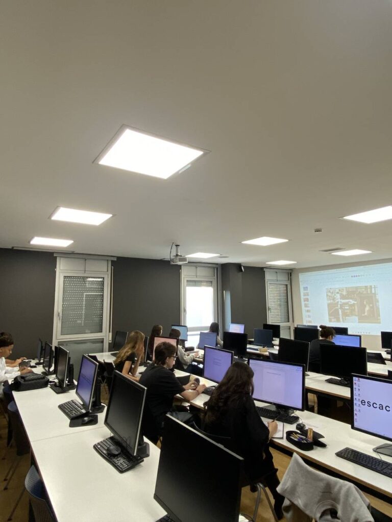 convenis que obren camins signem una col·laboració amb l'escac 03