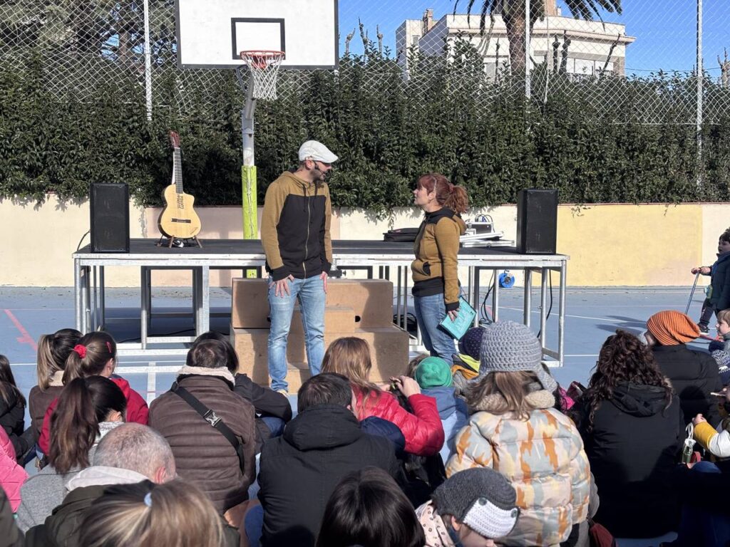 un matí de contes, comunitat i emocions a l’escola 03