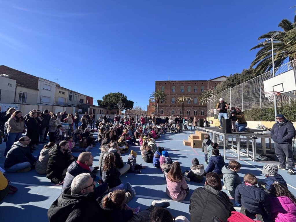 un matí de contes, comunitat i emocions a l’escola 04