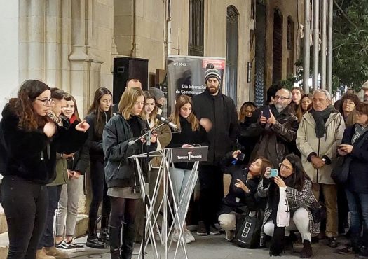 l'escola participa a la conmemoració en memòria de les víctimes de l’holocaust 01